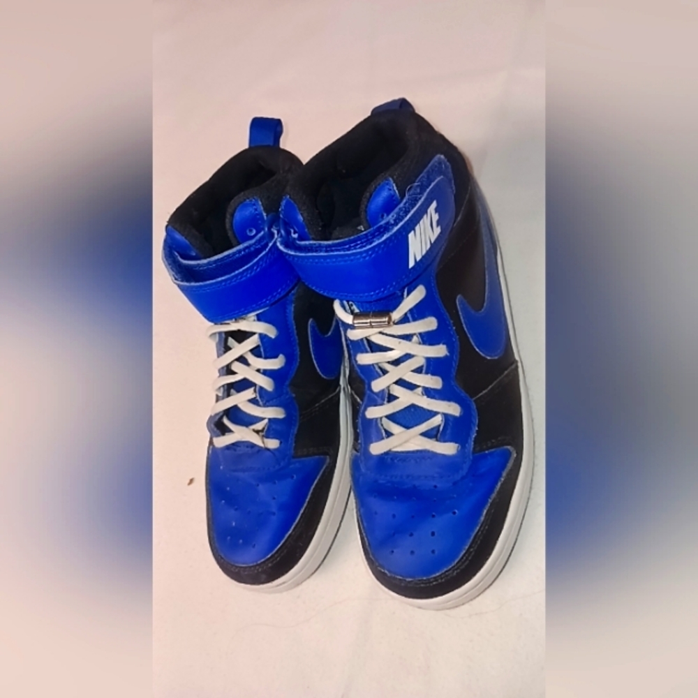 Nike kids Court Borough mid 2 sneakers